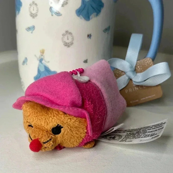 Disney Tsum Tsum Perla  Mouse from Cinderella Mini Plush - Picture 1 of 8